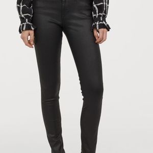 NWT H&M Skinny Reg Coated Black Jeans 31/34 SEXY!!